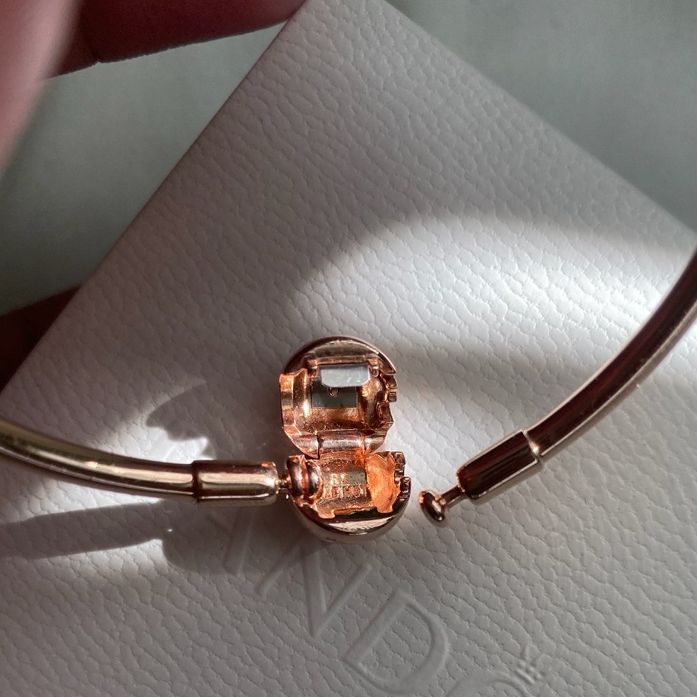 Pandora ROSE GOLD Bangle 6.7” - Picture 4 of 6